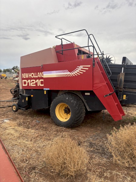 New holland 1210 hay baler 