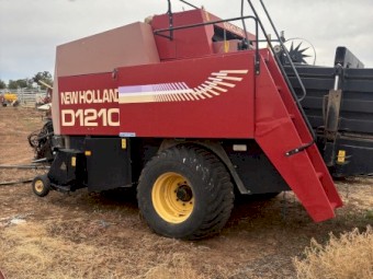  New holland 1210 hay baler 