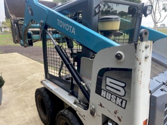 Toyota Huski SDK5 Skid Steer