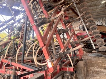 2006 Case IH/Flexicoil Bar With Case IH ADX 2180 Air Cart