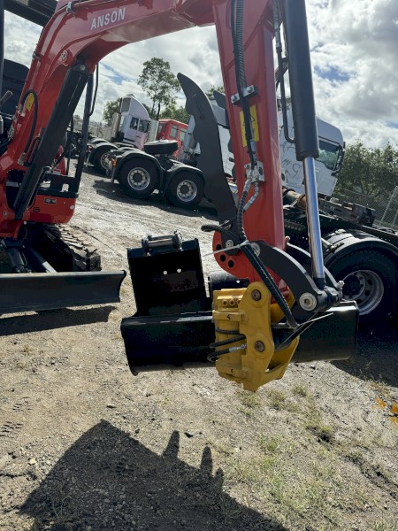 Anson AX-30.5 3.375 tonne Mini Excavator