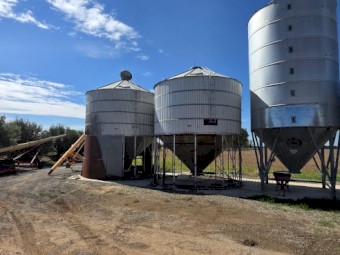 2 x Nelson 35T Silos