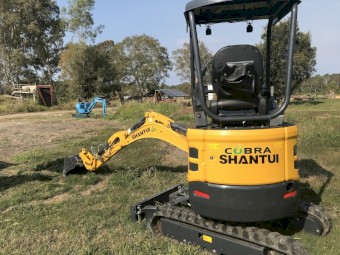 Shantui SE17SR 1.8 tonne Excavator