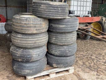 Tyres and rims 12.5L-15FI