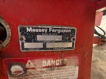 Massey Ferguson 1560 Round Baler