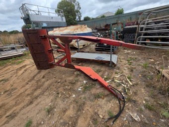 Robot Front End Loader Frame - Suit Massey Ferguson MF175 Tractor