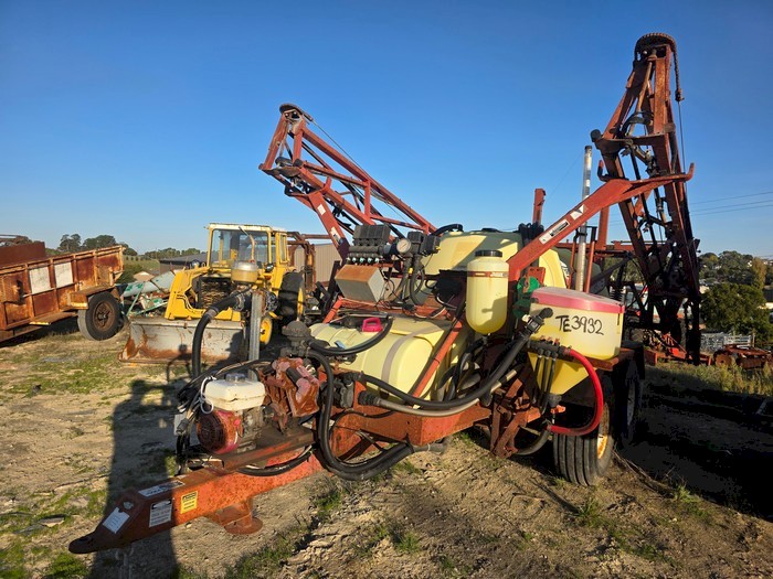 Hardi 2720 Comnander Boom Sprayer