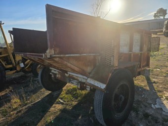 Hydraulic Tip Trailer