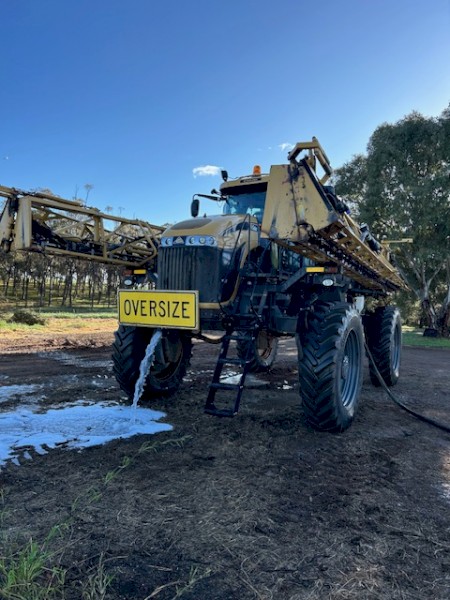 Croplands Rogator 1300B 2013