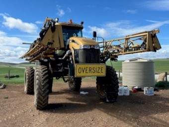 Croplands Rogator 1300B 2013