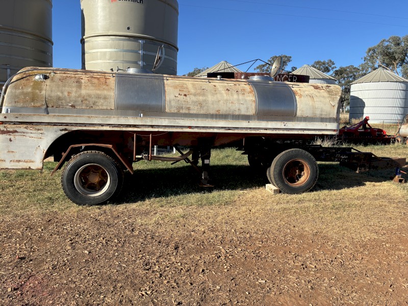 Water Tanker 10,000L 