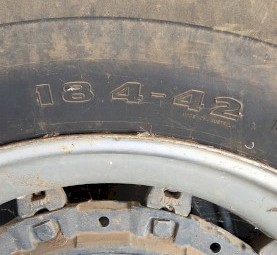2x 18.4-R42 tyres on case magnum rims