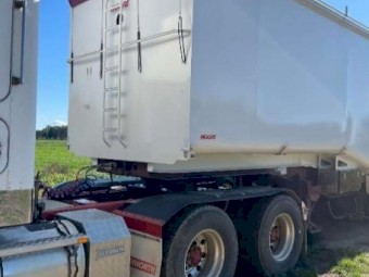 2022 Moore Chassis Tipper