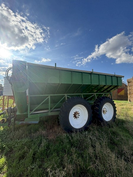 2011 Morgan 22 Tonne Chaser Bin