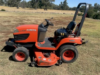 Kubota BX2360 ride on tractor lawnmower 60 inch cut
