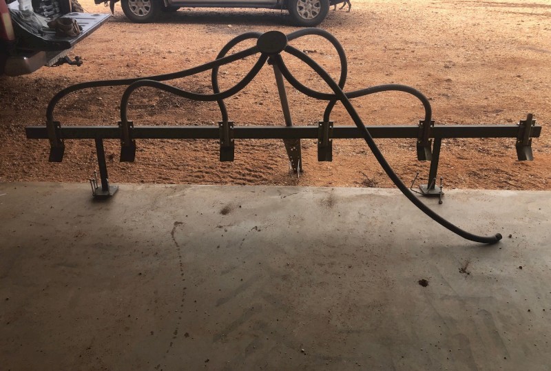 Small Seeds Distributor