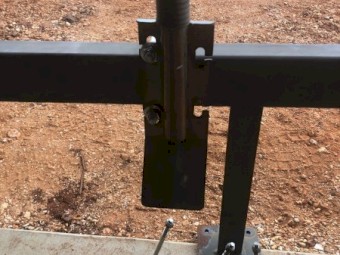 Small Seeds Distributor