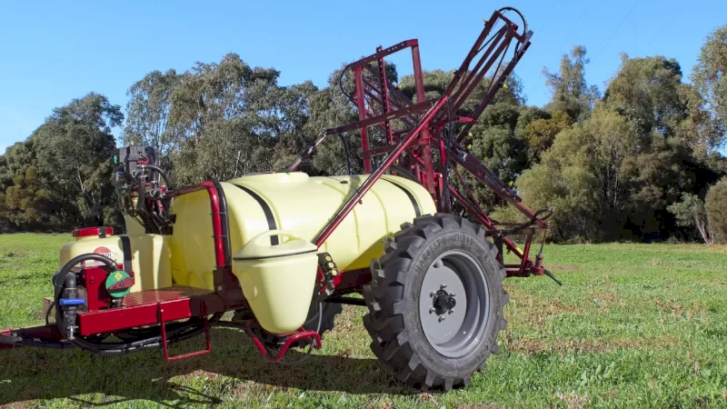 WTB TRAILING SPRAYER