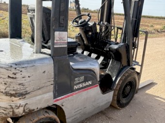 Forklift 2011 Nissan 2.5 tonne diesel 
