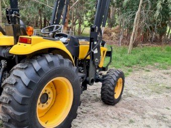 2012 Yanmar LX450 Tractor Front End Loader