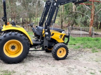 2012 Yanmar LX450 Tractor Front End Loader