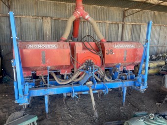 Monosem - Precision Planter