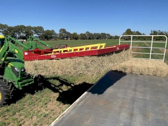 400 x Lucerne Hay Small Squares