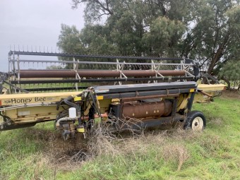 21 ft Honey Bee header front