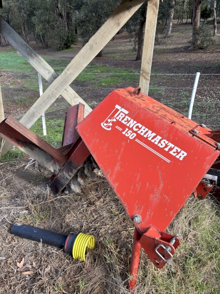 Trencher