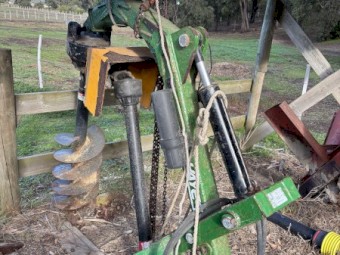 Post hole digger Hayes