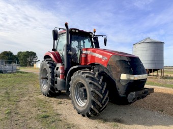 2018 CASE IH Magnum 250 CVT Tractor