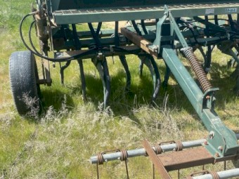 John Shearer 19 Run linkage seed drill