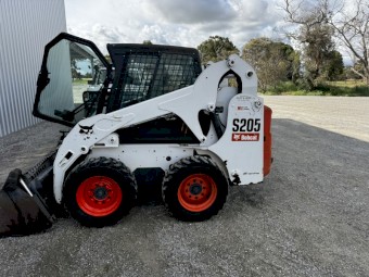 Bobcat S205 Skid Steer