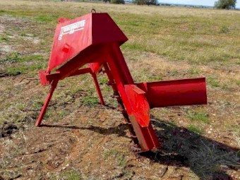 Trenchmaster 150 trencher
