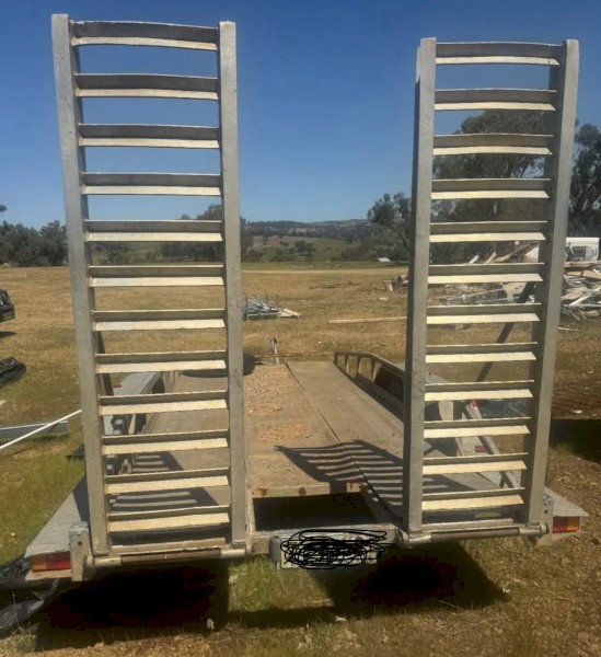 2005 G & C Manufacturing Plant Trailer