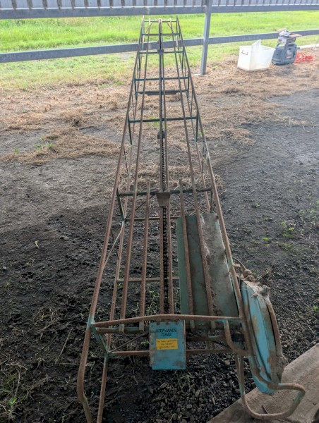 Hay Elevator