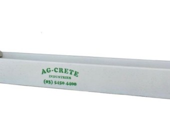 Rectangle 14ft Water Trough . 716Lt capacity. Comes with float cover.