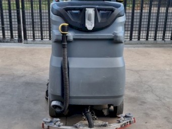 Karcher Scrubber Drier Battery Powered Ride-On B150R + D90