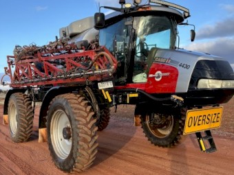 Case IH patriot 4430