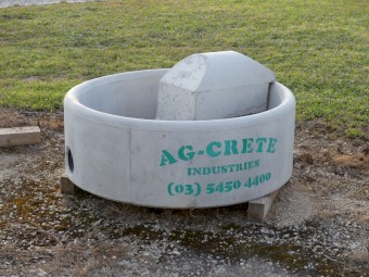 3'9" Round Water Trough with Float & Cover - 270Lt