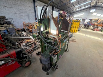 Lister Delta Hydraulic Self Pinning Wool Press
