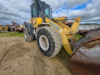 Komatsu WA250-5H Front End Loader