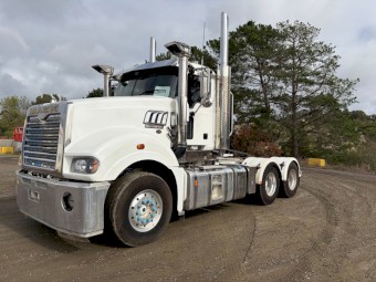 2018 Mack Superliner Day Cab **REBUILD HISTORY**