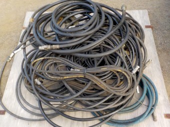 QUANTITY OF HYDRAULIC HOSES & FITTINGS