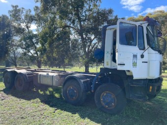 MAN 8 x 8 Support Truck