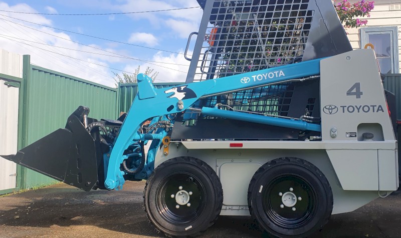 2011 Toyota Huski SDK4 Skid Steer