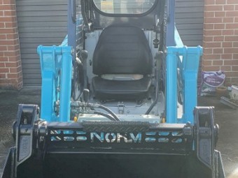 2011 Toyota Huski Skid Steer 4SKD4 – Excellent Condition 4sdk4
