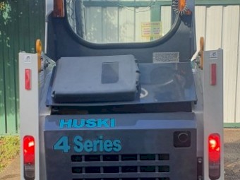 2011 Toyota Huski Skid Steer 4SKD4 – Excellent Condition 4sdk4