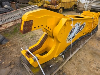 JW Hydraulic Scrap Shear - BRAND NEW!!!