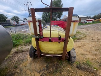 Hardi 1200 Litre Poly Tank on Trailer